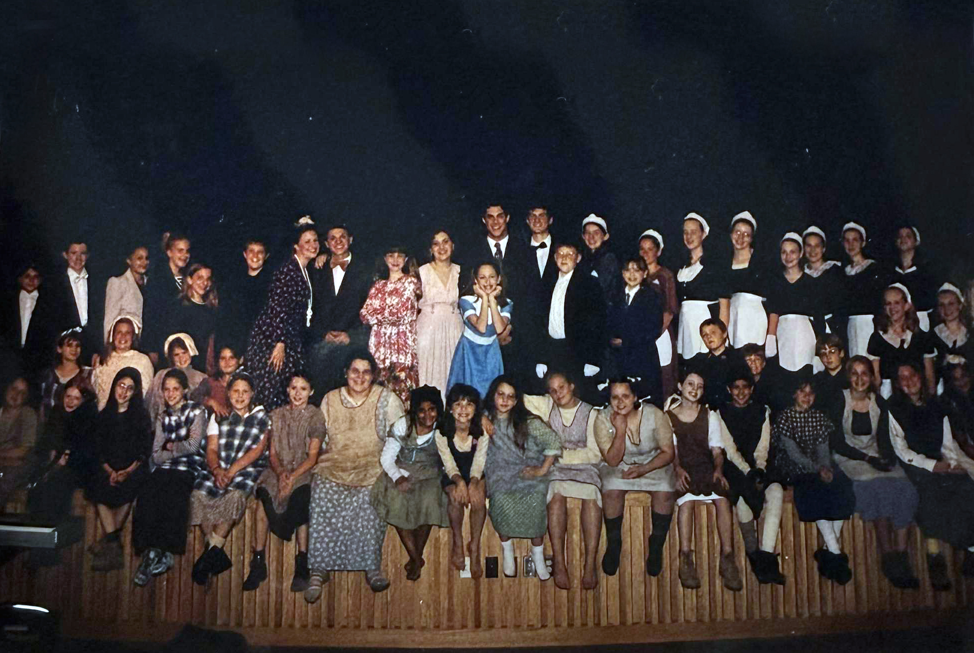 AnnieCast2002